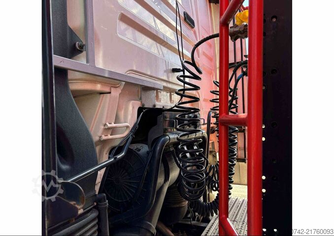 Standard tractor unit MAN TGX 18.440