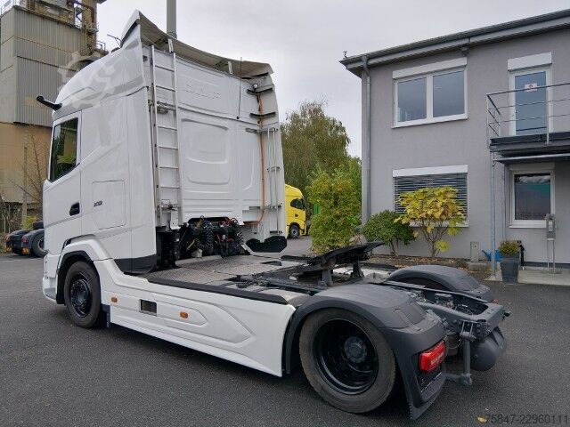 Volumen SZM DAF XG 480 FT LowDeck Hubkupplung