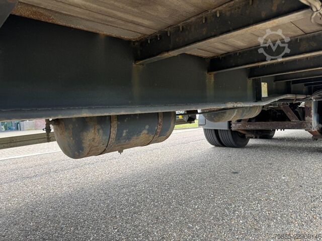 Semi-Tieflader Meert Semi Curtainside / SAF / Double Tires
