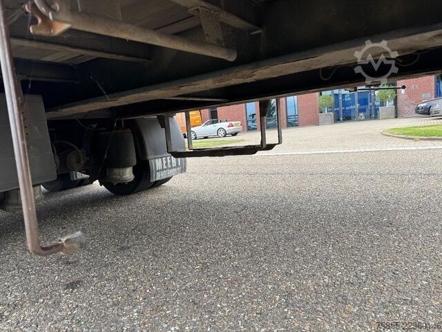 Semi-Tieflader Meert Semi Curtainside / SAF / Double Tires