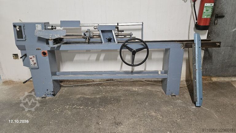 Lathe / woodturning lathe MVM T.1500