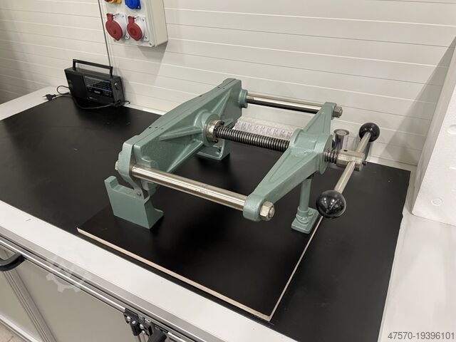 Bookbinding press for backing Curt Beier B500 bookbinding press for backing