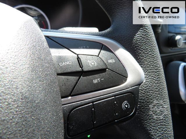 Box van IVECO Daily 35S14HA8 Koffer/Hecktüren Klima, Kamera