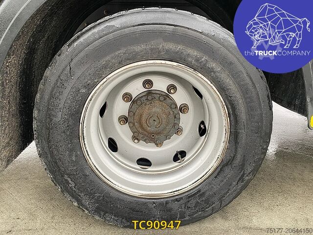 Refrigerated/frozen transport Renault D 210