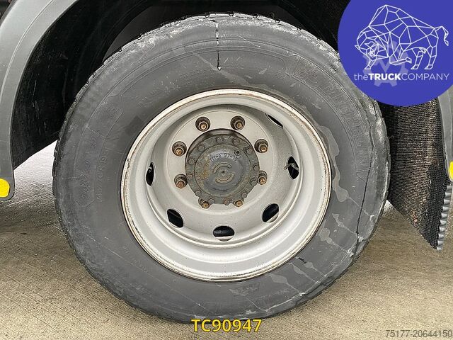 Refrigerated/frozen transport Renault D 210