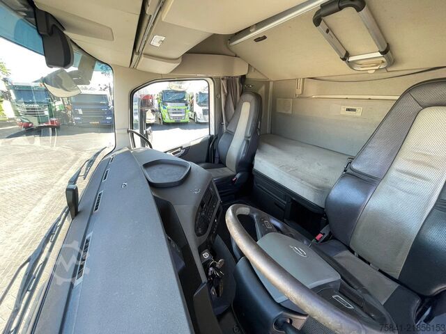 Crane truck Volvo FH 540 8x4 HIAB 554E-9 HIPRO