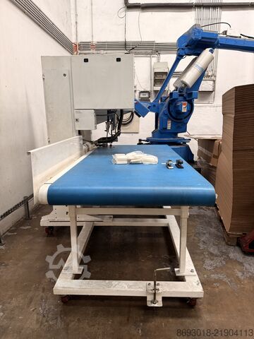 Packing machine Pacepackerservices Blu-Robot Manipulator