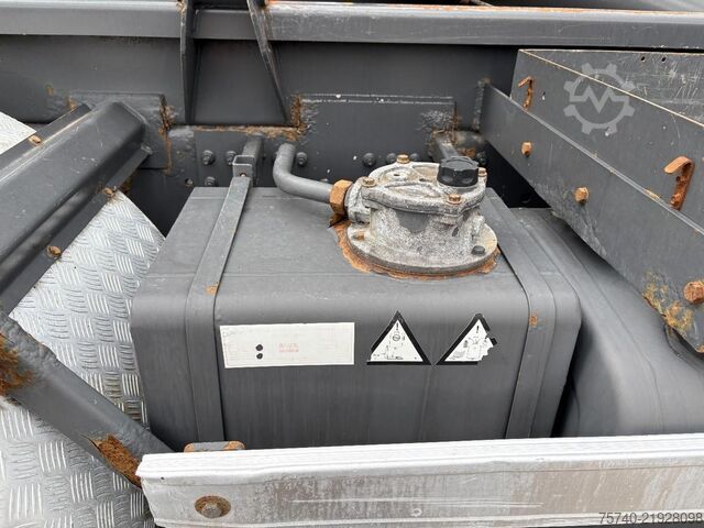 Crane Renault Premium 370DXI + HMF 1430 K3 + 6X4 + HOOKSYTEM ...