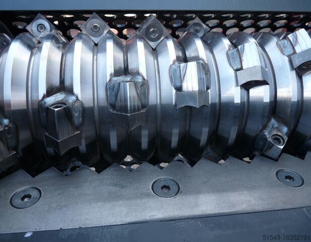 Holzzerkleinerer compacto Zerkleinerungsmaschine SHARK 83