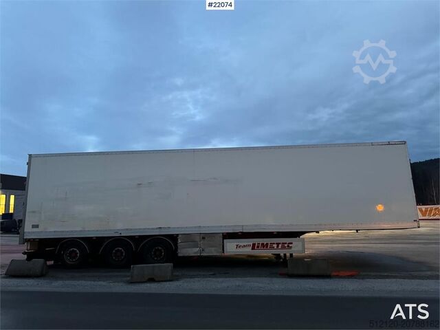 Box body Limetec semi-trailer with full side opening.