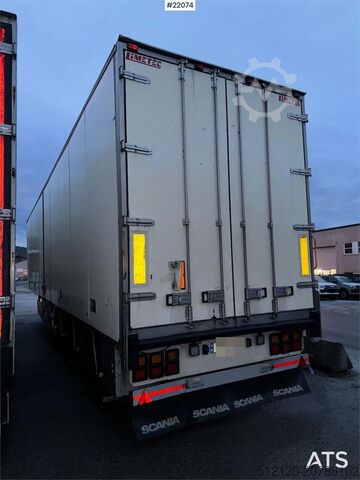 Box body Limetec semi-trailer with full side opening.