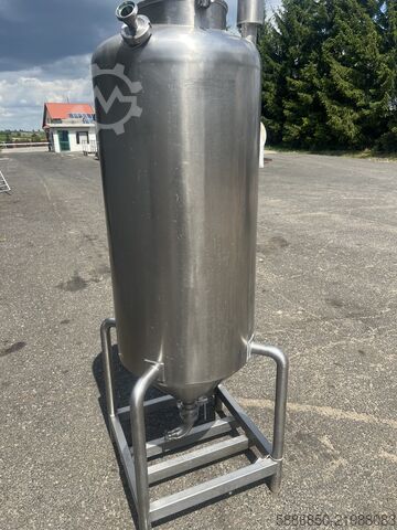 300-litre vertical stainless steel tank  