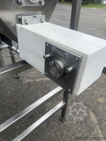 Screw-type domestic mixer for masses Dozo pak 