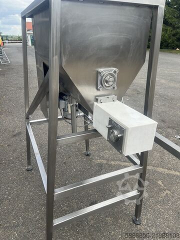 Screw-type domestic mixer for masses Dozo pak 