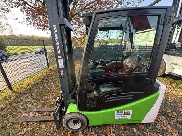 Electric 3-wheel forklift Jungheinrich EFG218