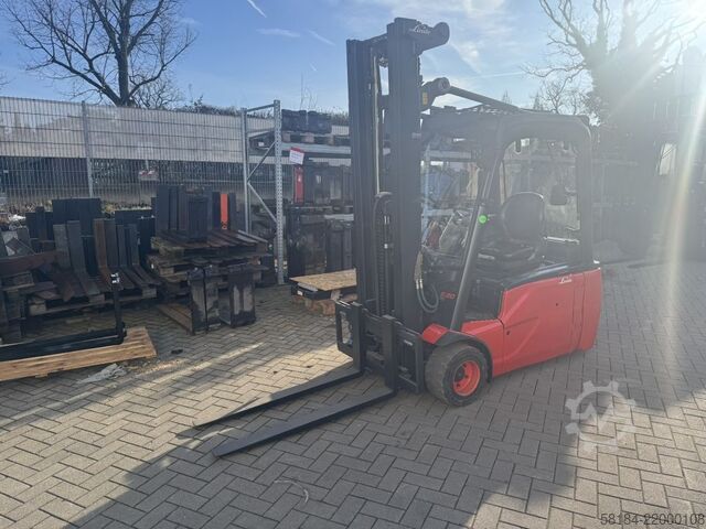 Electric 3-wheel forklift Linde E20L-02