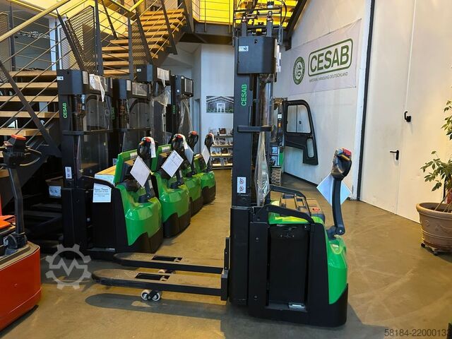 High Lift stacker Cesab S220L
