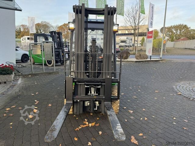 Electric 4-wheel forklift Noblelift FE4P25Q