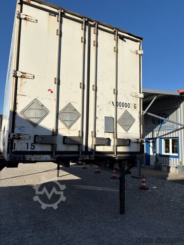 Wechselbrücke mit Kühlkoffer SCHMITZ BDF Kühlkoffer Carrier 750 läuft