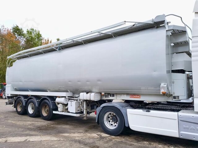 Ecovrac AUGER Förderschnecke + Luft, Hatz Diesel, 6 Fächer, 3 Achsen, Liftachse MVI2164 Ecovrac AUGER VIJZEL + Air , HATZ DIESEL, 6 COMPARTMENT...