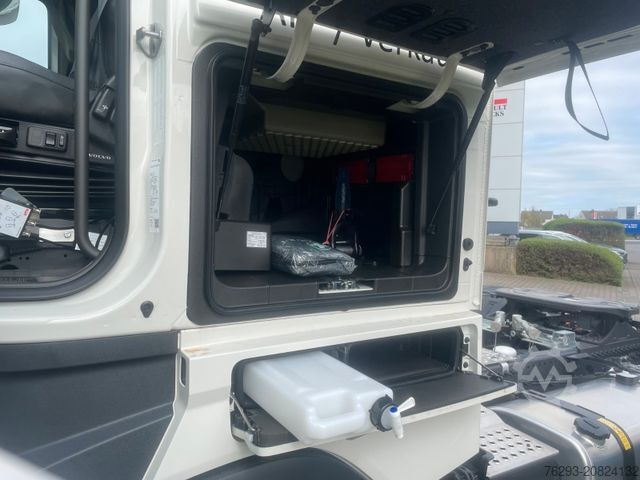 Standard tractor unit VOLVO FH 500 4x2 Flachdach/Alufelgen/2-Leitung HY