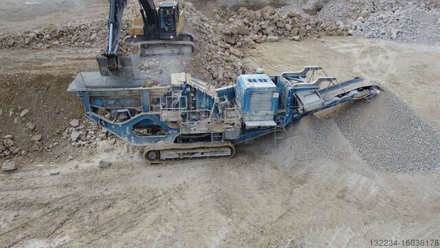 Mobile impact crusher on tracks Terex Trakpactor 428