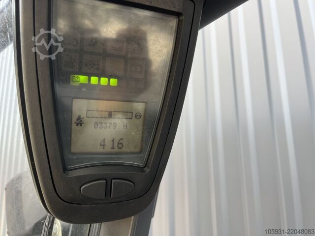 Electric 4-wheel forklift Linde E30HL-01/600