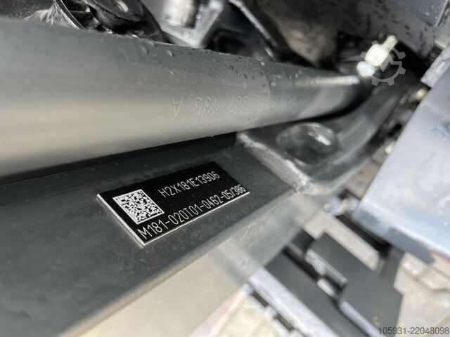 Electric 3-wheel forklift Linde E16-02