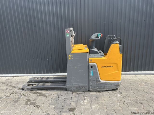 Stand-on stacker Jungheinrich ERD220