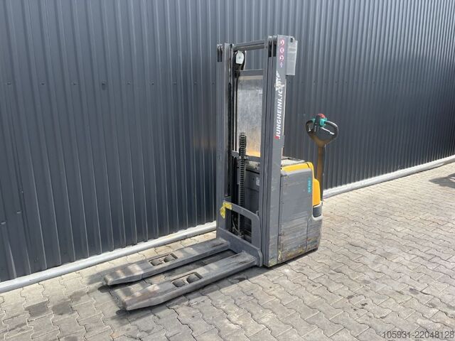 Pedestrian Stacker Jungheinrich EJC212