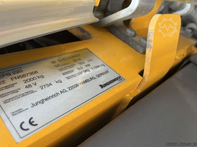 Electric 3-wheel forklift Jungheinrich EFG220