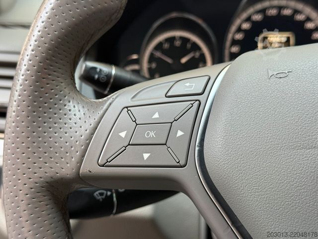 Van MERCEDES-BENZ E 220 CDI Cabrio BlueEfficiency