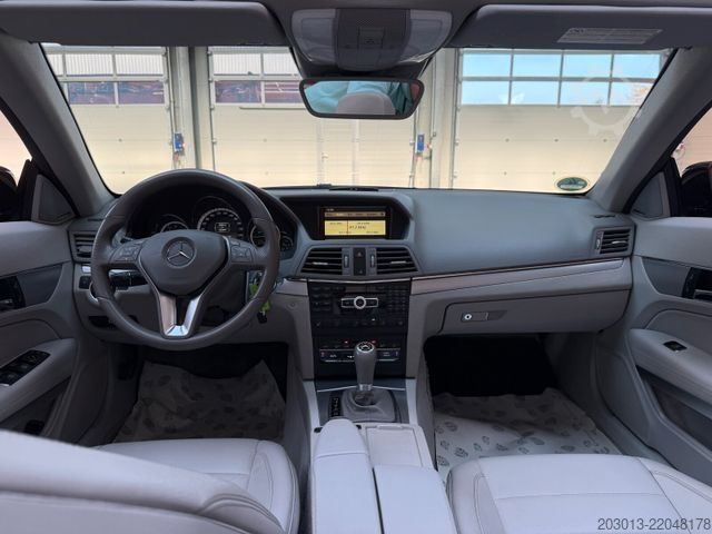 Van MERCEDES-BENZ E 220 CDI Cabrio BlueEfficiency