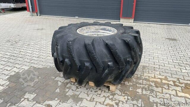 Wirtgen WR 2400 / WR 2500 / Ersatzreifen Wirtgen WR 2400 / WR 2500 / Ersatzreifen