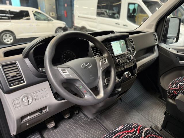 Motor coach MERCEDES-BENZ Hyundai H350 REISEBUS 9 SITZE KÜCHE KLIMA R-CAM