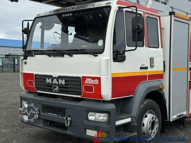 Spezial-LKW MAN 15.285 METZ Feuerwehr Drehleiter 39mRettungskorb
