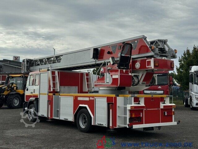 Spezial-LKW MAN 15.285 METZ Feuerwehr Drehleiter 39mRettungskorb