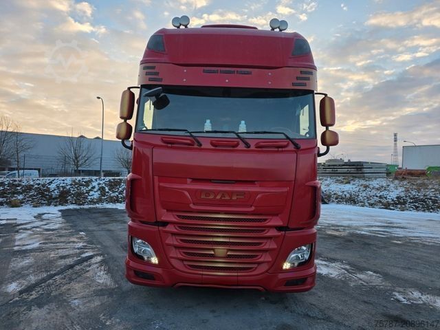 Volumen SZM DAF XF 530 SSC LL ZF Intarder, Leder, Standklima