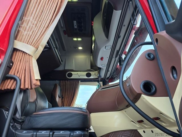 Volumen SZM DAF XF 530 SSC LL ZF Intarder, Leder, Standklima