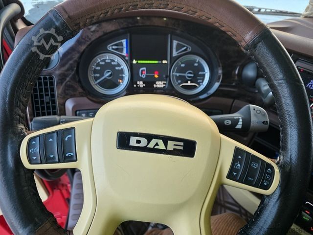 Volumen SZM DAF XF 530 SSC LL ZF Intarder, Leder, Standklima