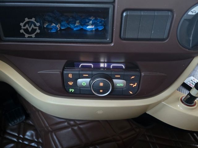 Volumen SZM DAF XF 530 SSC LL ZF Intarder, Leder, Standklima