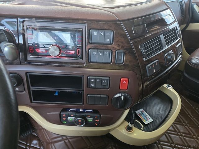 Volumen SZM DAF XF 530 SSC LL ZF Intarder, Leder, Standklima