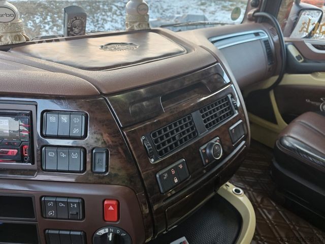 Volumen SZM DAF XF 530 SSC LL ZF Intarder, Leder, Standklima