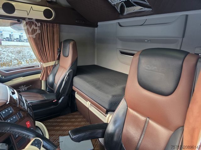 Volumen SZM DAF XF 530 SSC LL ZF Intarder, Leder, Standklima