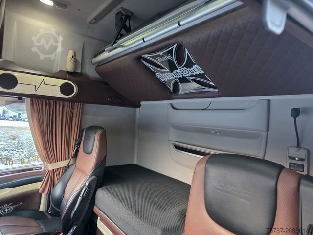 Volumen SZM DAF XF 530 SSC LL ZF Intarder, Leder, Standklima