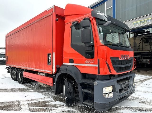 LKW mit Getränkeaufbau IVECO STRALIS 360 eev