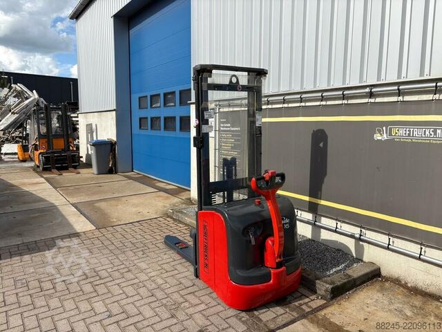 VS-22930 Electric stacker Linde L16i with initial lift 3224mm LINDE L16i 372