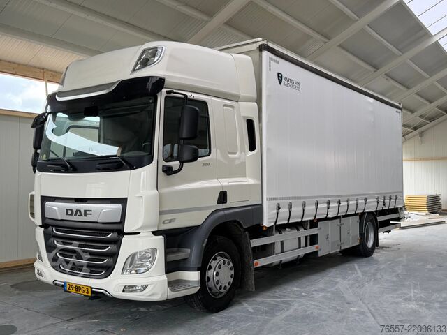 Suitcase DAF CF 320 CF320.18