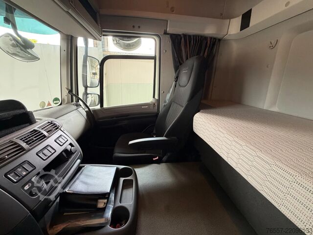 Suitcase DAF CF 320 CF320.18