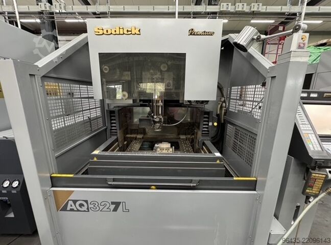Wire eroding machine Sodick AQ 327L und AG 60L